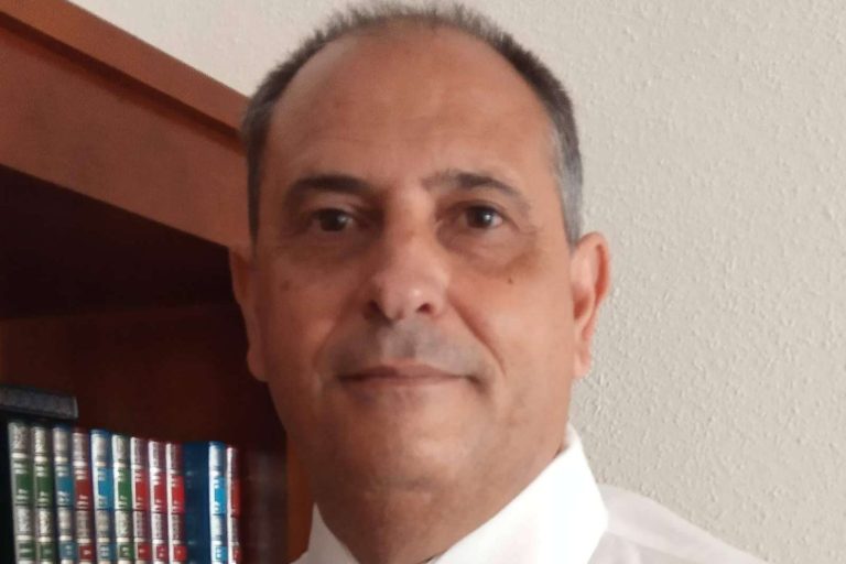 Un informe caligráfico permite constatar la autenticidad de un documento