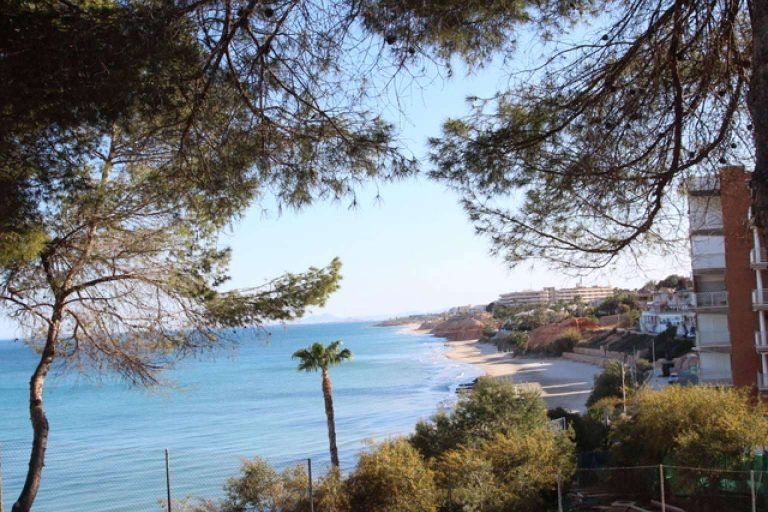 Ibero Homes asesora en la compra de inmuebles en la Costa Blanca