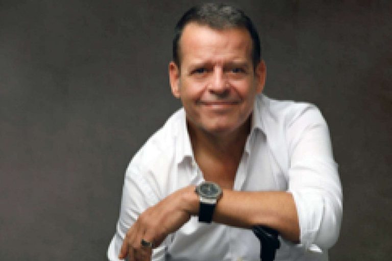 Norbert Thomas debuta con su novela ‘Renace o Muere’; Un thriller innovador que fusiona lo clásico con lo contemporáneo