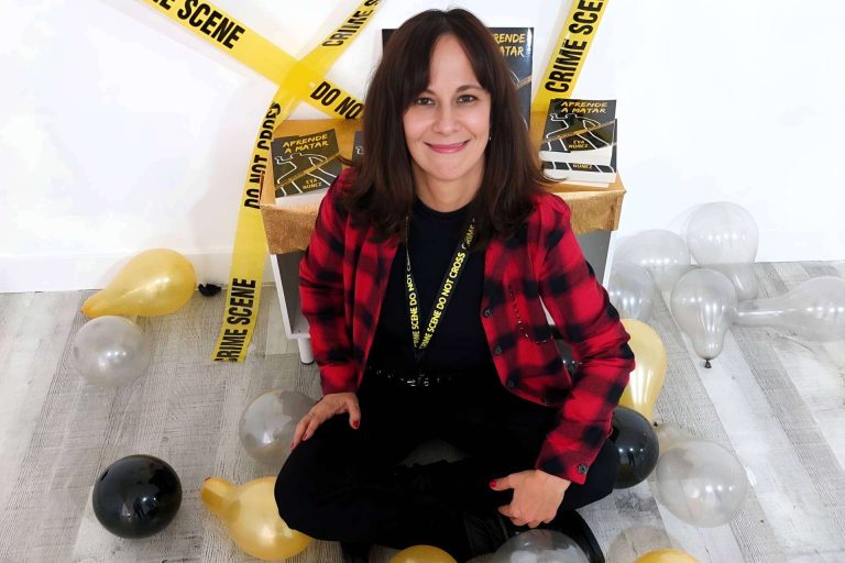 La escritora Eva Núñez explica 3 conceptos útiles para escribir una novela negra