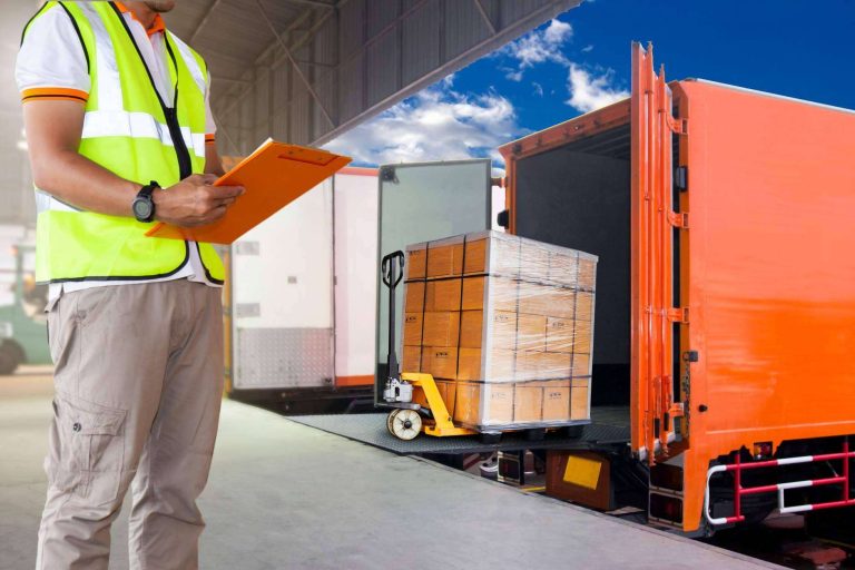 Easy Trans cuenta con un destacado equipo de logística global e internacional