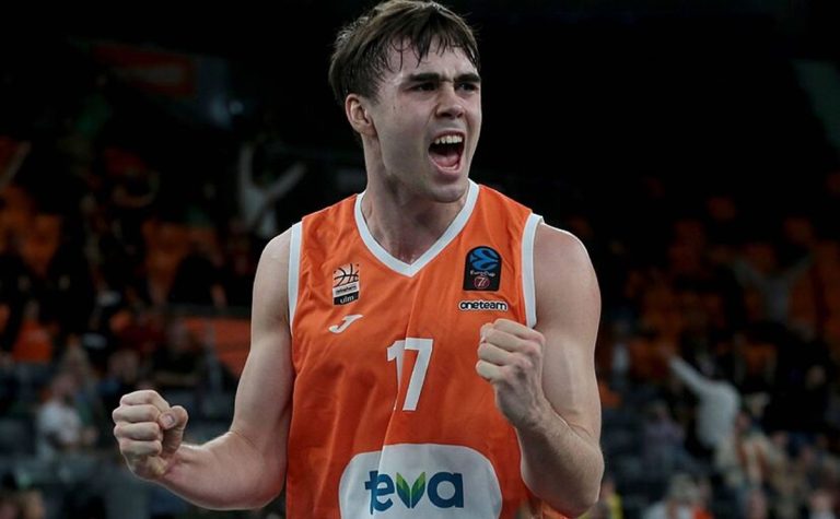 Ultimátum a Juan Núñez para responder a la oferta del FC Barcelona