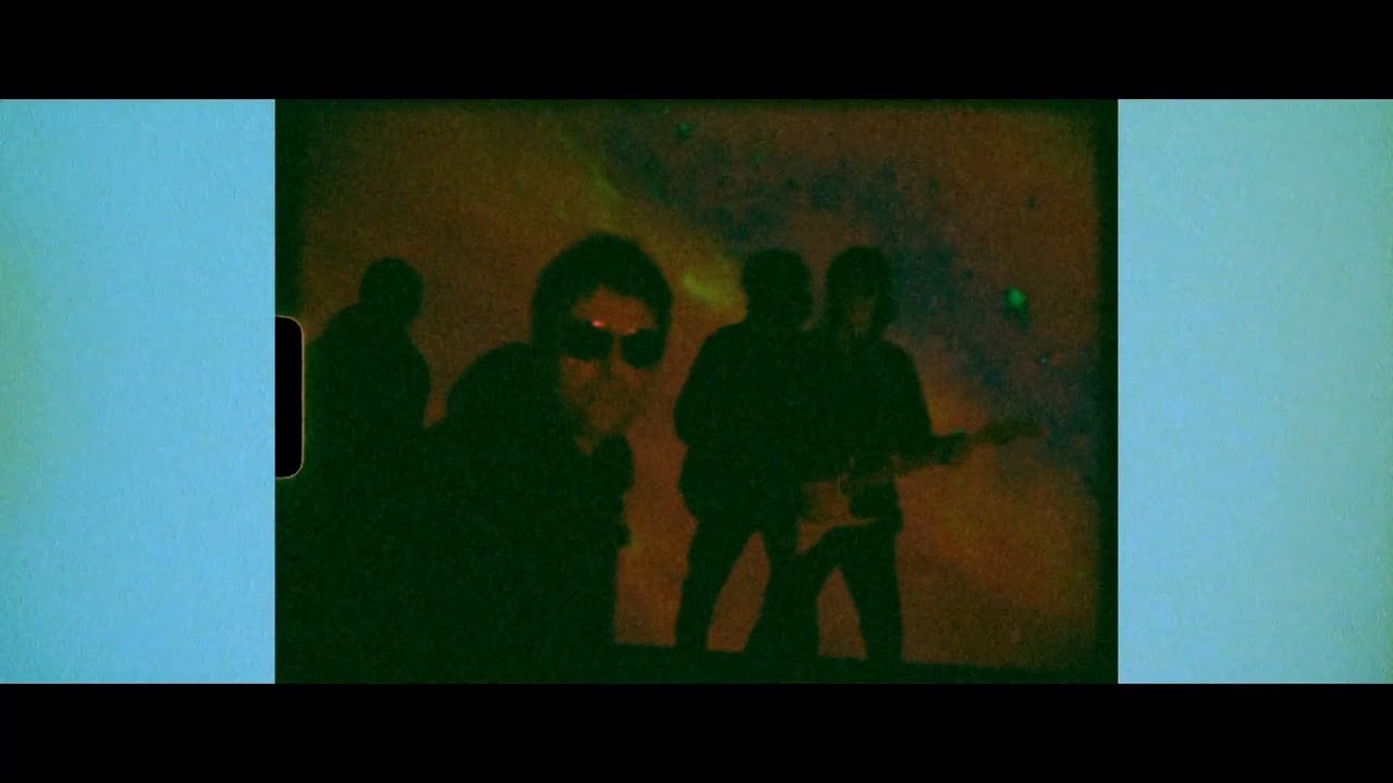 Miniatura del vídeo: Liam Gallagher & John Squire - Just Another Rainbow (Official Video)