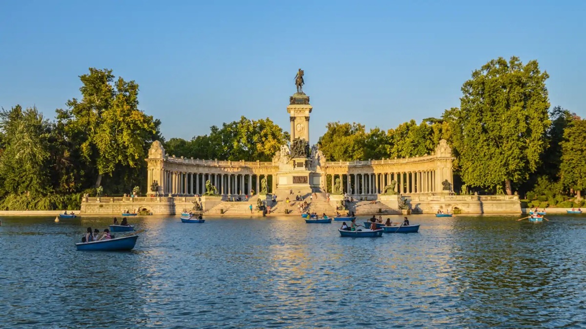 Madrid Semana Santa destino Barcelona