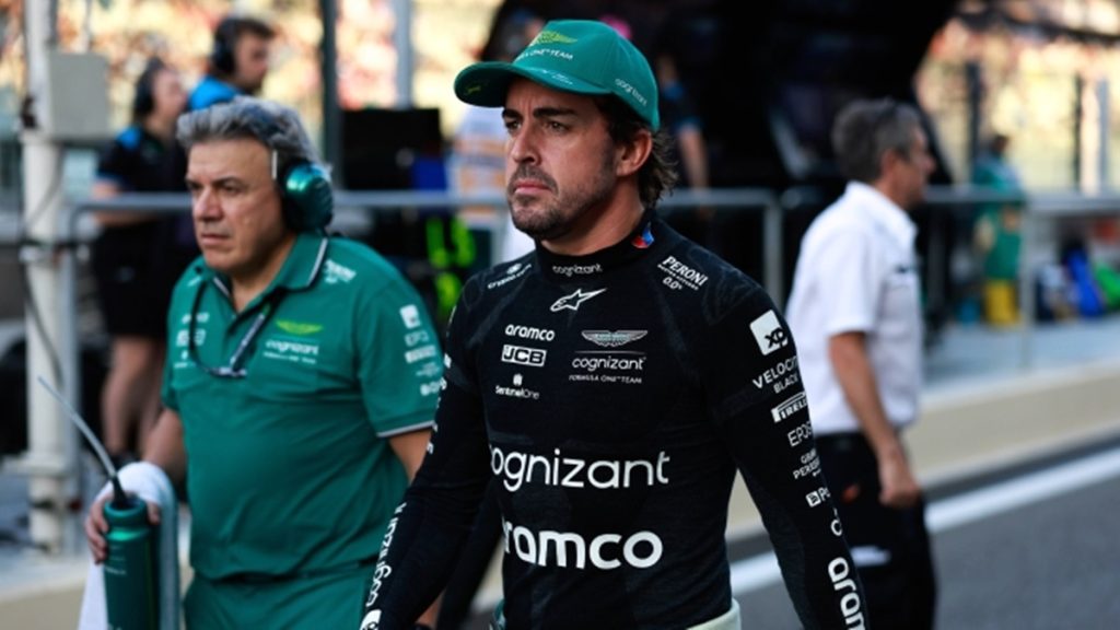 Fernando Alonso estalla con los ingenieros de Aston Martin 1 Fernando Alonso Mercedes fichaje