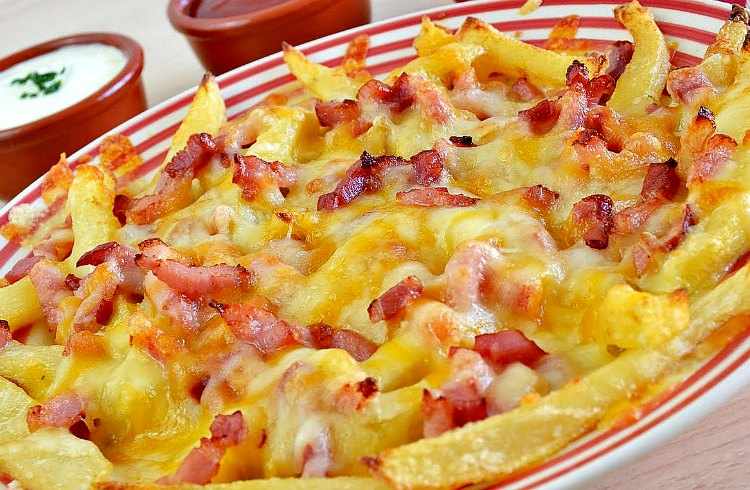 Alucina con el restaurante con barra libre de patatas en Madrid que causa furor en TikTok 3 Cómo hacer patatas bacon y queso al estilo Foster's Hollywood con la receta original