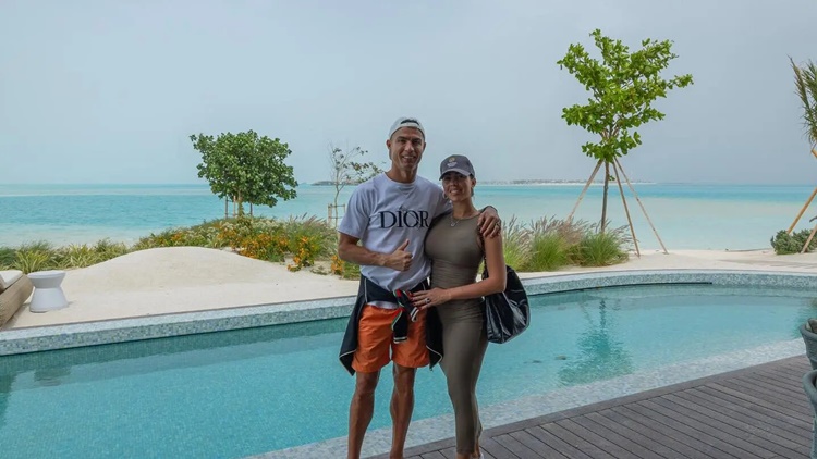 Resort lujo Georgina Rodríguez Cristiano Arabia Saudí