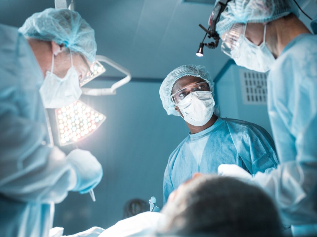 ¿Cuánto vale tu vida? La sanidad pública decide así si financia o no un tratamiento médico 2 El umbral de los 25.000 euros: la frontera invisible para tu tratamiento médico