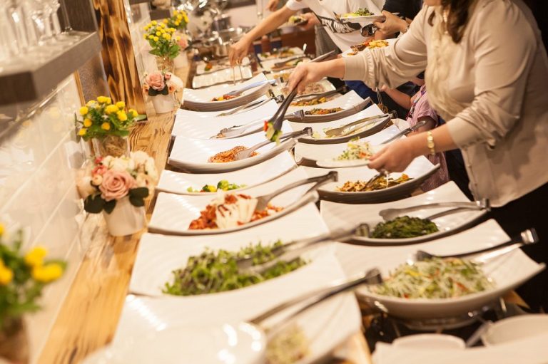  5 razones clave para elegir un servicio de catering para eventos corporativos