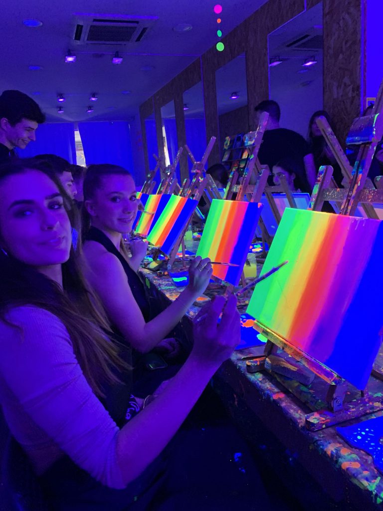 Wine Gogh: Clases de arte con toques divinos en Madrid, Valencia, Barcelona y Sevilla