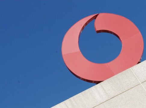 Competencia del Reino Unido investigará en profundidad la fusión entre Vodafone y Three Competencia del Reino Unido investigará en profundidad la fusión entre Vodafone y Three