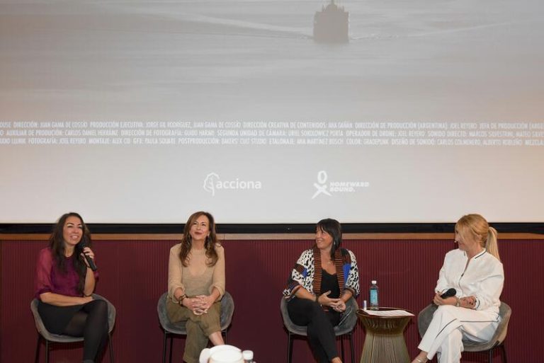 'Un viaje infinito' refleja la mayor expedición de mujeres científicas a la Antártida