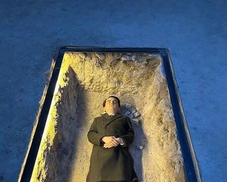 Alberto San Juan dará voz a Lorca junto a una escultura de Eugenio Merino que pone al poeta bajo tierra