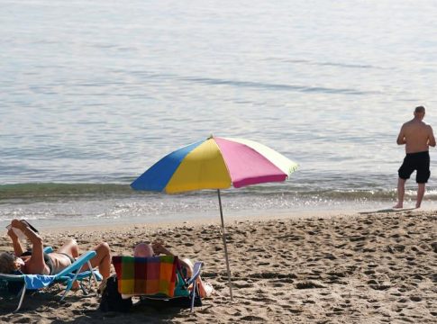 El tiempo: bajan las temperaturas en la mitad norte peninsular este lunes 15 de abril El tiempo: bajan las temperaturas en la mitad norte peninsular este lunes 15 de abril