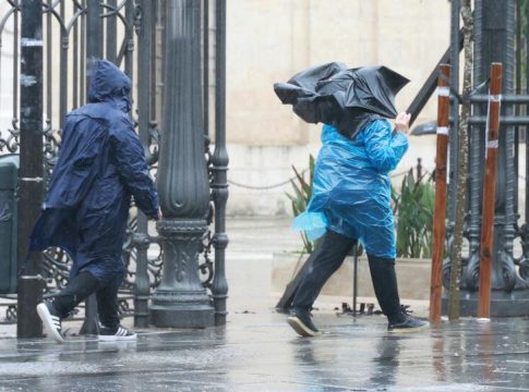 Previsión del tiempo: un frente atlántico dejará lluvias por varias zonas para el puente de mayo Previsión del tiempo: un frente atlántico dejará lluvias por varias zonas para el puente de mayo