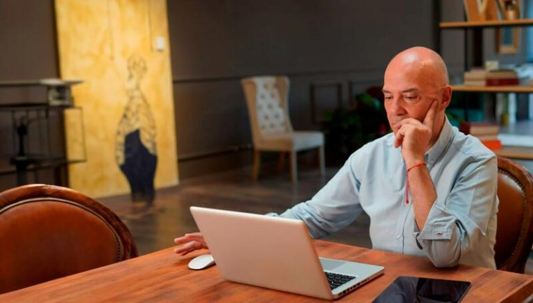 Las fundaciones Endesa y máshumano reivindican el valor del talento sénior en la era de la IA