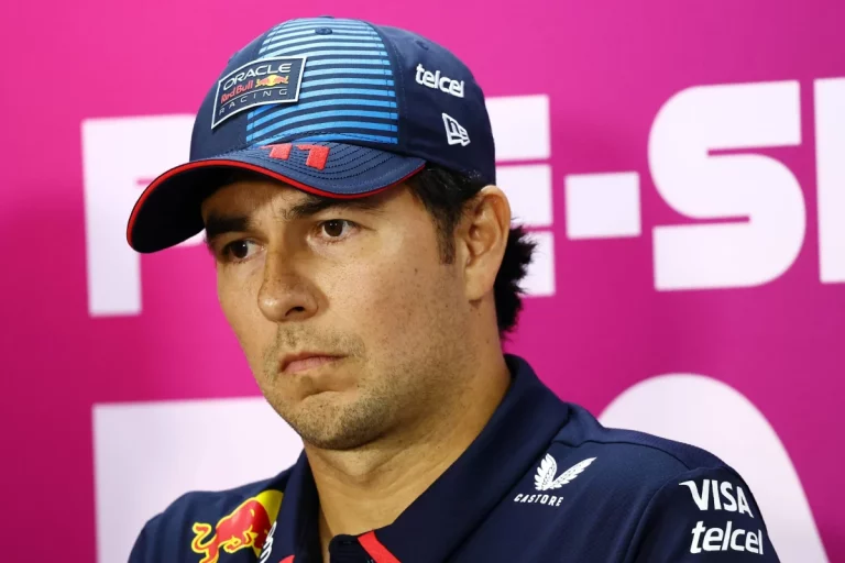 Red Bull baja los humos al Checo Pérez