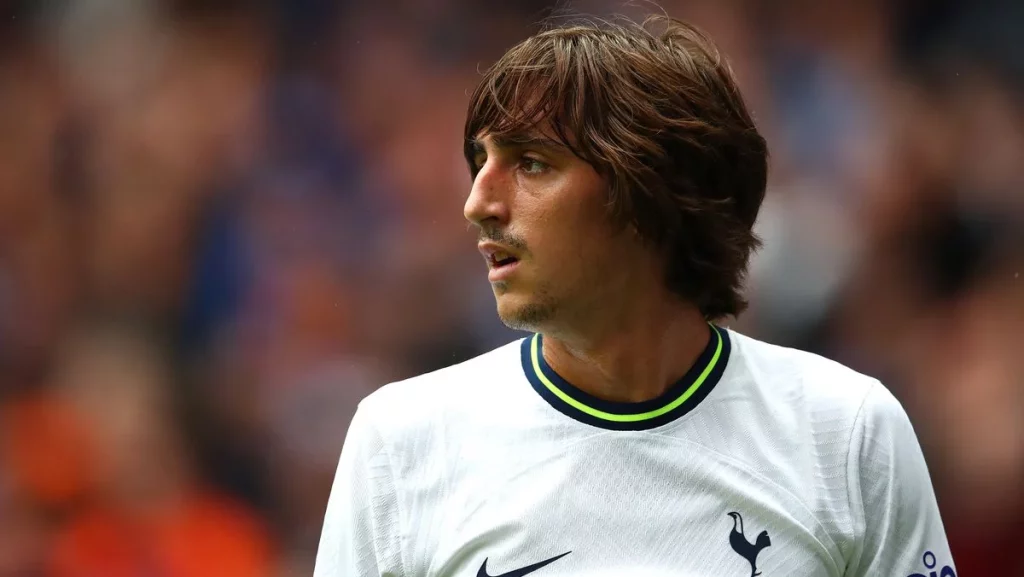 A la sombra bajo el mando de Postecoglou