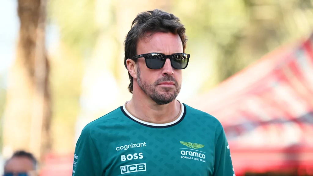 Alonso resta importancia a los rumores