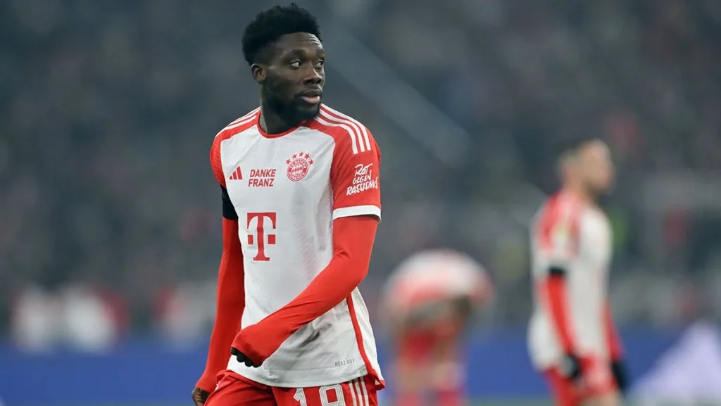 El Real Madrid ante un nuevo caso Leny Yoro: el palo puede ser descomunal 1 Real Madrid Alphonso Davies