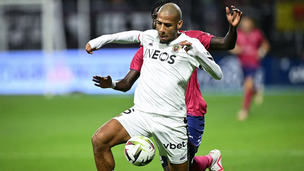 Cruces de dedos en el Camp Nou