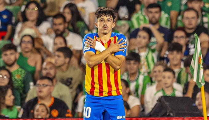 Diego López “mete” al Valencia CF en la final de Copa