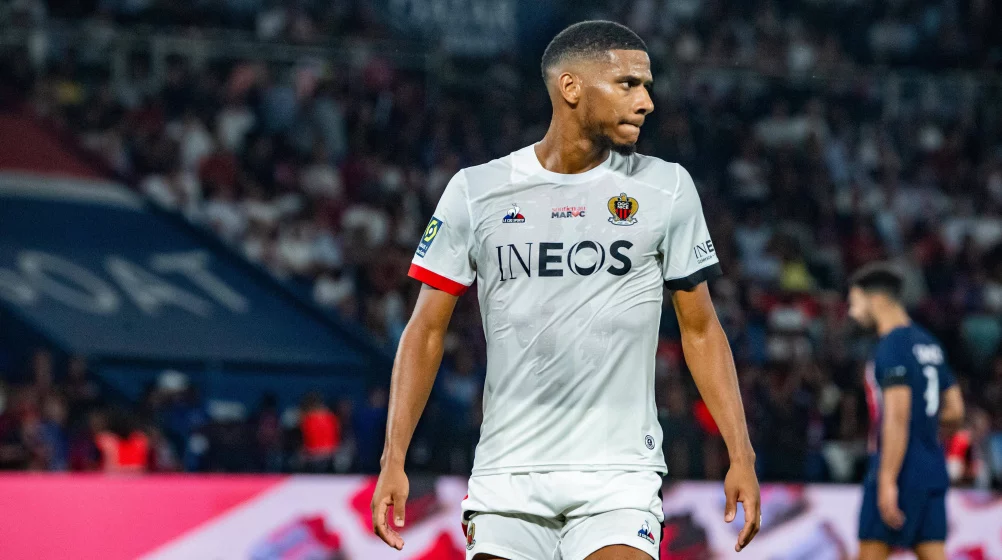 El Barcelona, con un ojo en la operación