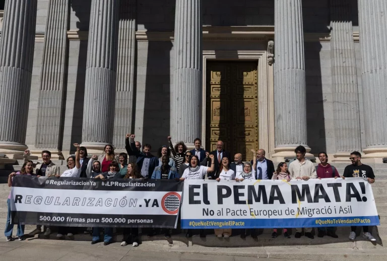 'Regularización Ya' dice que la Iglesia ha sido «fundamental» para lograr el apoyo a la ILP para regularizar migrantes