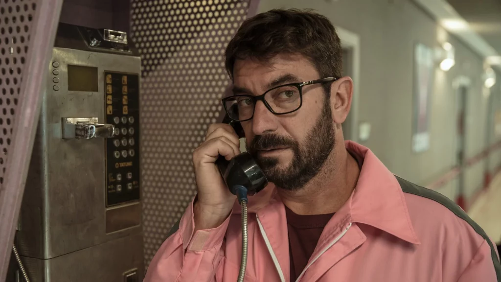 Adiós a papeles secundarios: Arturo Valls se lanza como presentador de TV