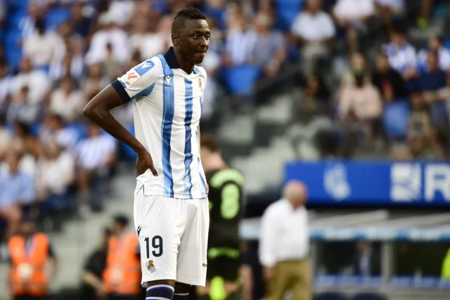 Ya hay 4 ofertas por Umar Sadiq en los despachos de la Real Sociedad 1 Umar Sadiq