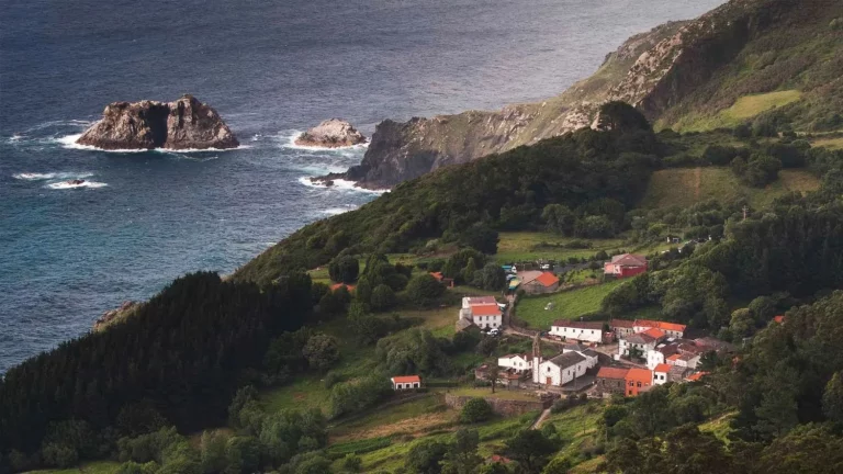 Racionamiento de agua en Galicia: casi un centenar de concellos racionan el agua por la sequía