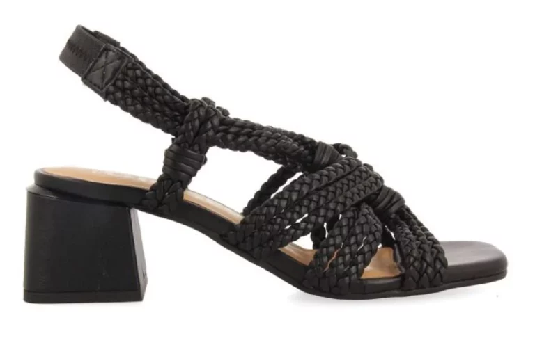 Las sandalias de tacon de Gioseppo te haran triunfar esta temporada