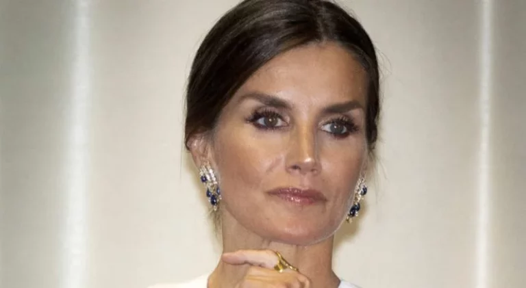 La rumoreada infidelidad de Letizia trae a uno de sus mayores enemigos a España