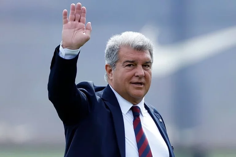 Laporta toma medidas en el FC Barcelona: escabechina histórica