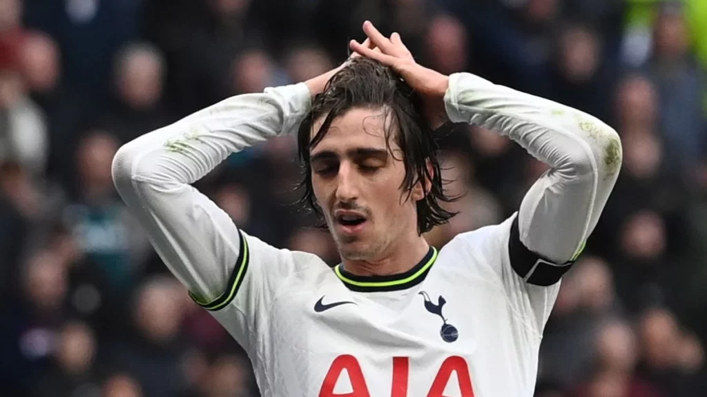 Las puertas entreabiertas para una posible salida