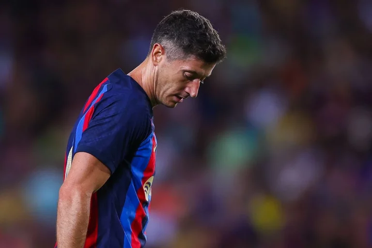 Lewandowski también se lesiona y enciende las alarmas en el FC Barcelona