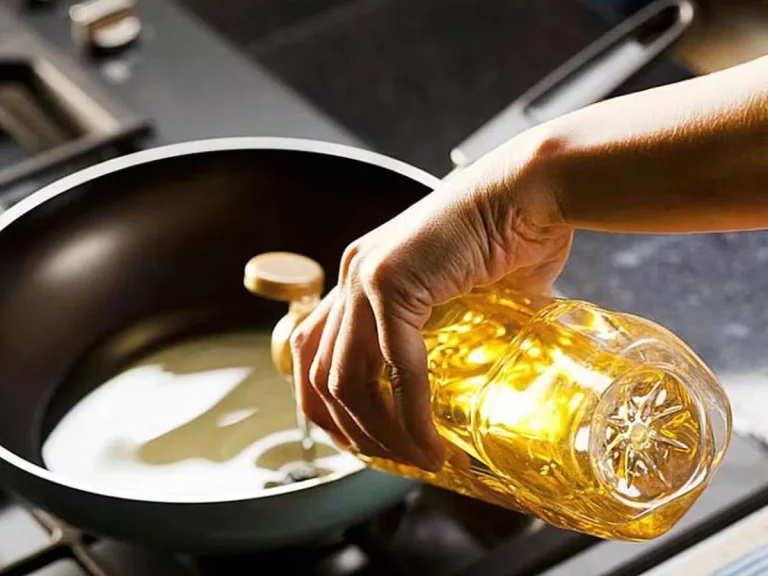 Los médicos avisan de este aceite de cocina que usamos a diario y daña los órganos