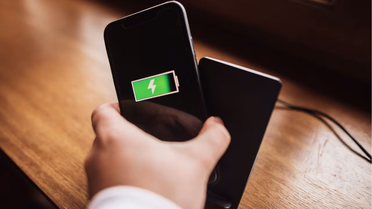 Dos trucos que te ayudarán a ahorrar la batería de tu iPhone