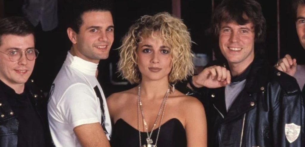 Sus primeros años de fama hasta que el mundo conoce a Marta Sánchez como solista 