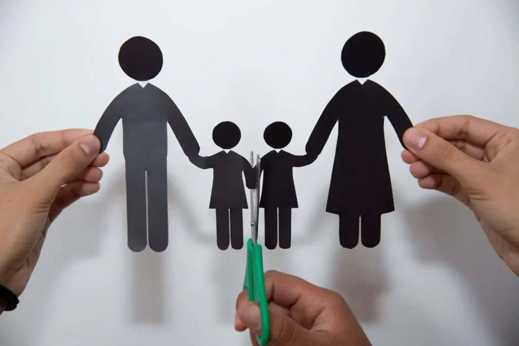 Matrimonios en declive: ¿Qué hay detrás de las rupturas familiares en España?