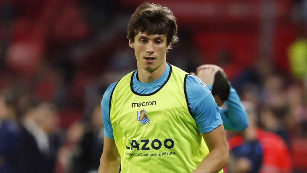 Le Normand presiona a la Real Sociedad: ya ha elegido equipo 85 Negociaciones en marcha