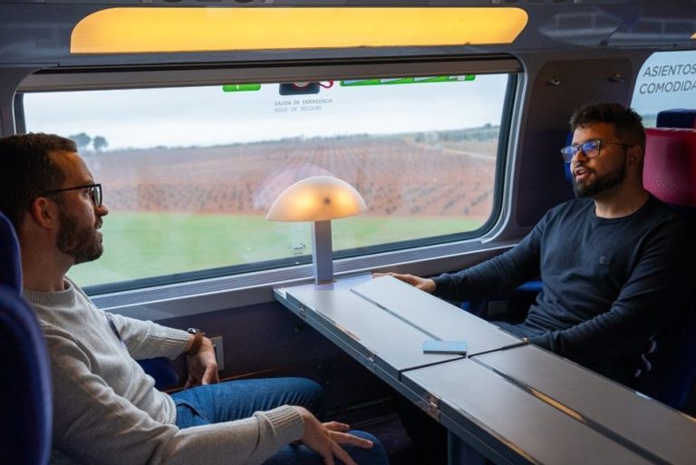 OUIGO celebra la 3ª Edición del Concurso de Cortometrajes OUIGO Orgullo