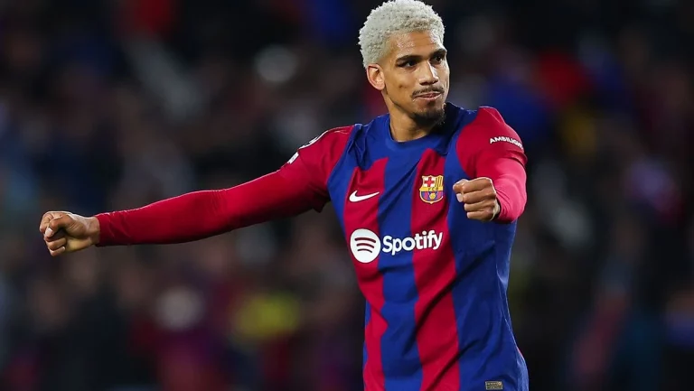 Ronald Araújo detona otra bomba en el FC Barcelona de Laporta