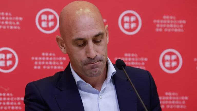 Juzgarán a Luis Rubiales por el beso a Jenni Hermoso en febrero de 2025