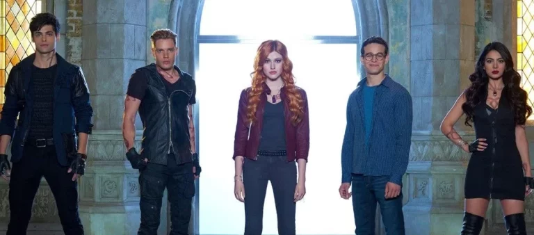 Si te gusta 'Cazadores de Sombras', te encantarán estos 5 libros de Amazon