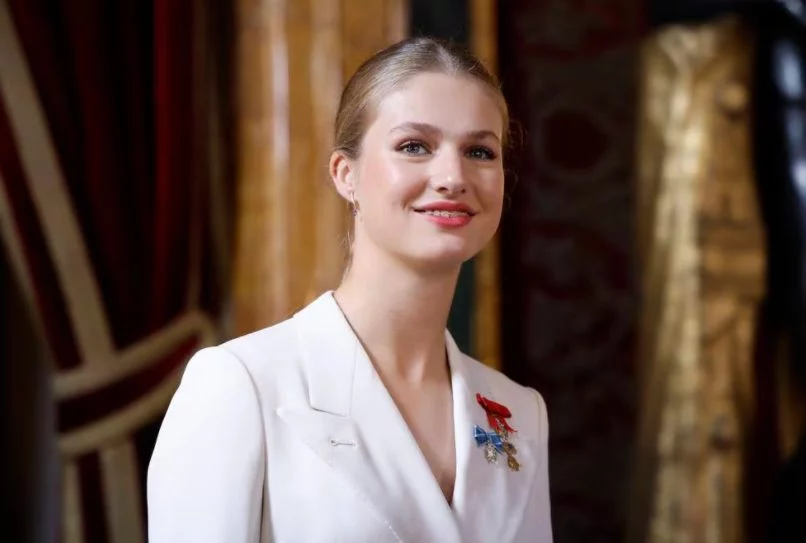 De novio perfecto de Leonor a escandalizar a la Casa Real liándola de noche