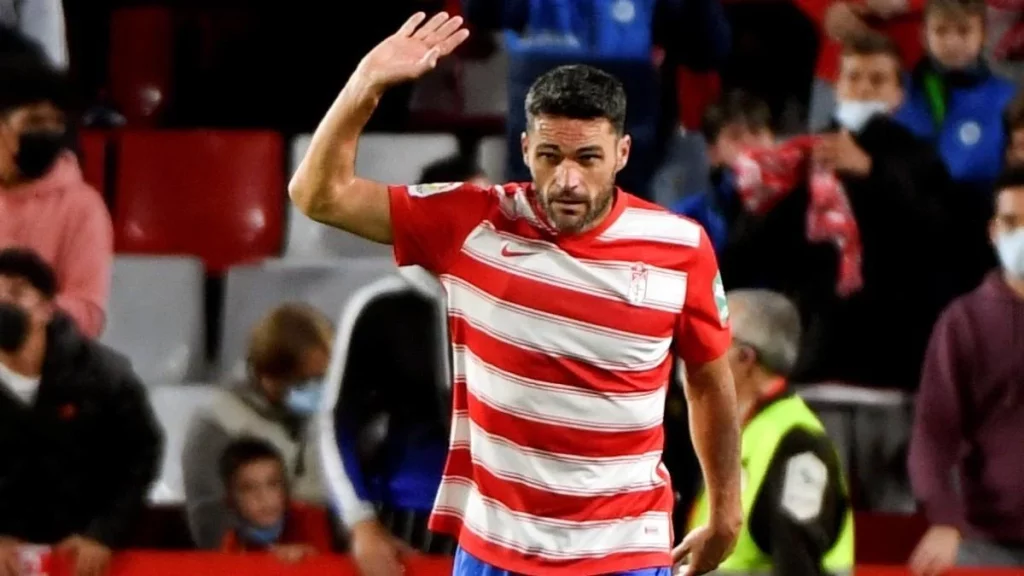 Jorge Molina vuelve al fútbol 35 Un choque amistoso con veteranos de Alicante