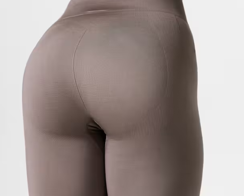Los mejores leggins push up de Decathlon no tienen costura y están rebajados 10 euros