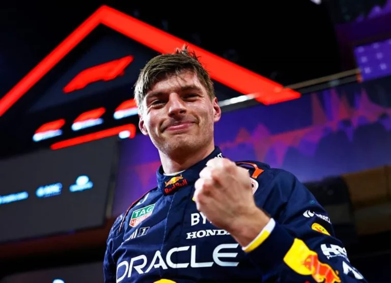 Max Verstappen se toma a chufla la oferta de McLaren