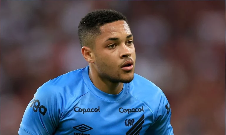 Vitor Roque queda en evidencia tras el discurso de Pellegrini: jaque mate